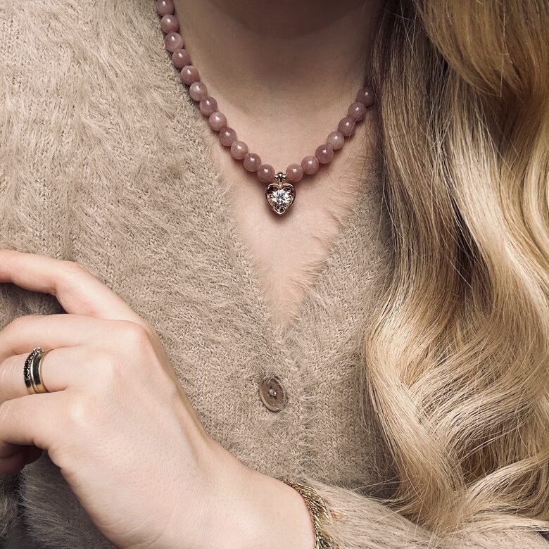Kaklo papuošalas: Rose Heart