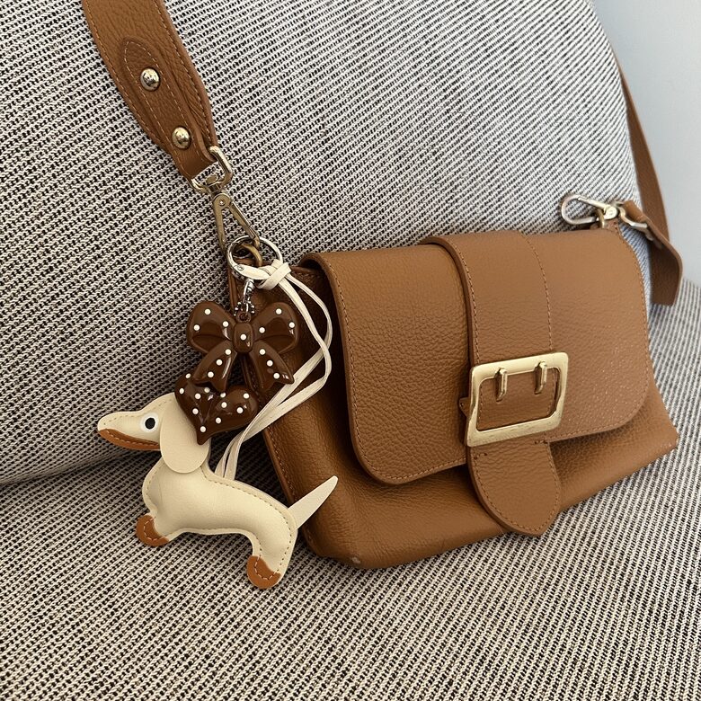 Pakabutis: Brown Ribbon
