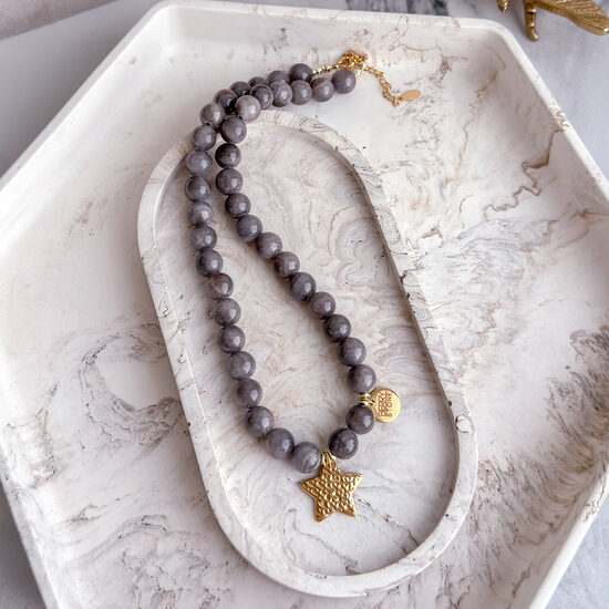 Kaklo papuošalas: Grey Stella