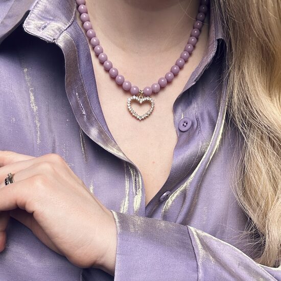 Kaklo papuošalas: Romance