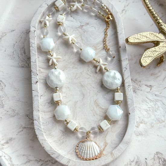 Kaklo papuošalas: White Seashell