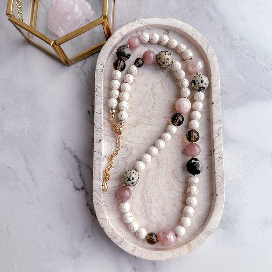 Kaklo papuošalas: Emily