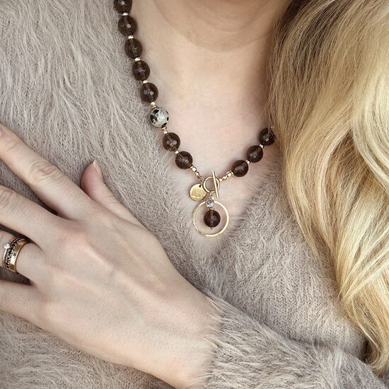 Kaklo papuošalas: Vakaro nata