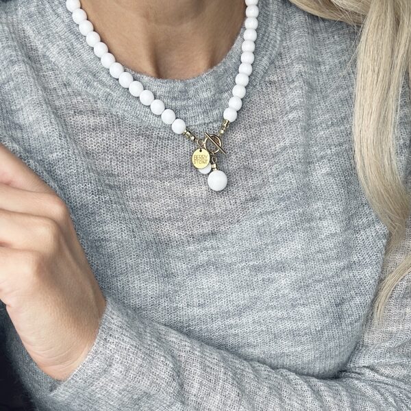 Onikso vėrinys: Clasique White